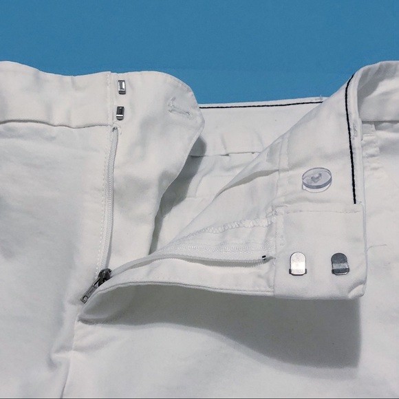 TOMMY HILFIGER | White Bermuda Shorts | Size 8 - Picture 8 of 16